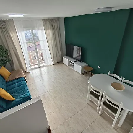 Arcoiris Residencial * Callao Salvaje